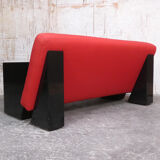 Artifort model 750 - Sandwich sofa - Red Kvadrat