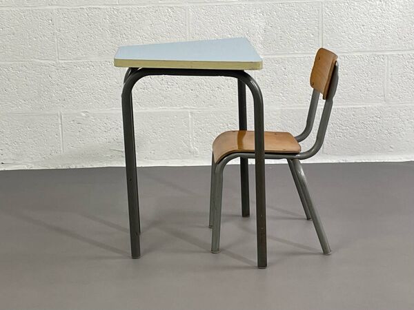 Ensemble bureau et chaise écolier Mullca