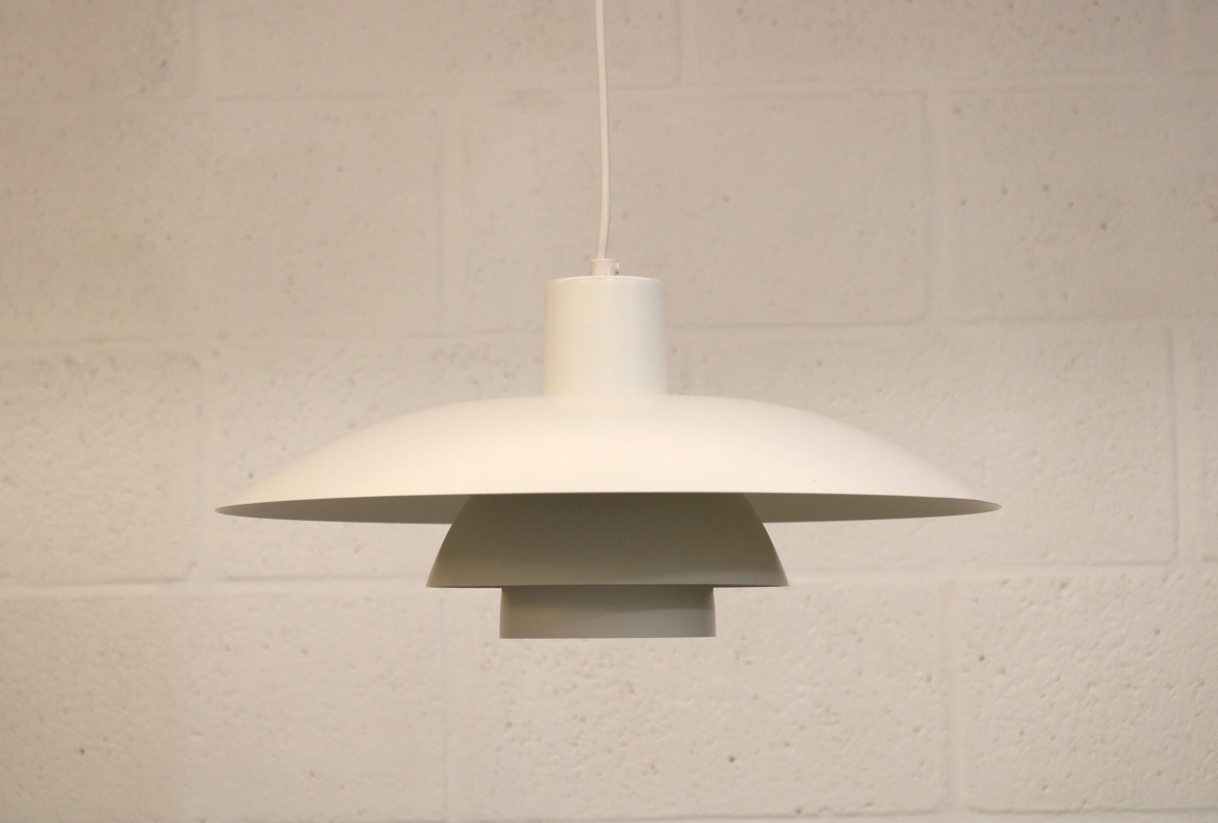 Vintage louis poulsen ph 4/3 pendant lamp: danish mid-century modern