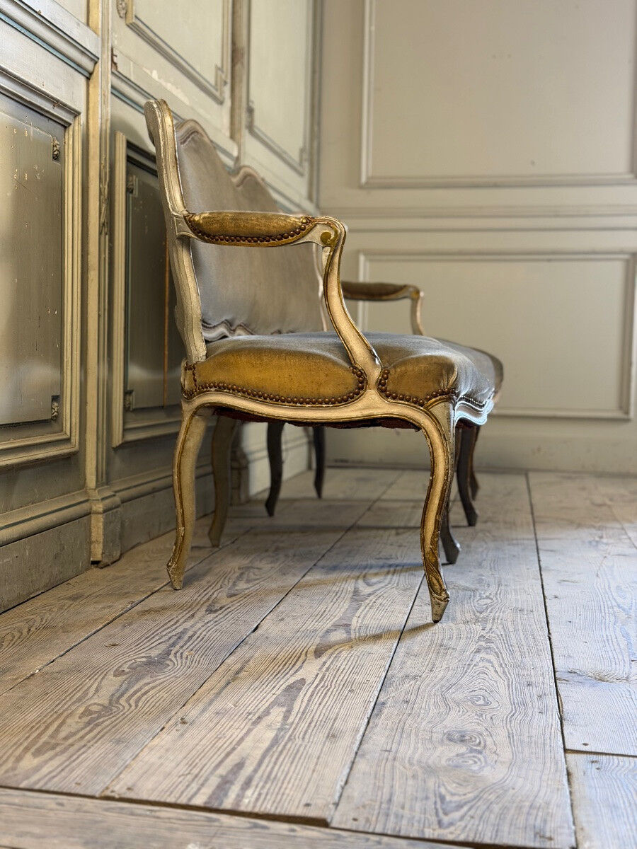 Louis XV bench in carved and painted wood, 18th century
