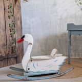 Beau cygne à bascule