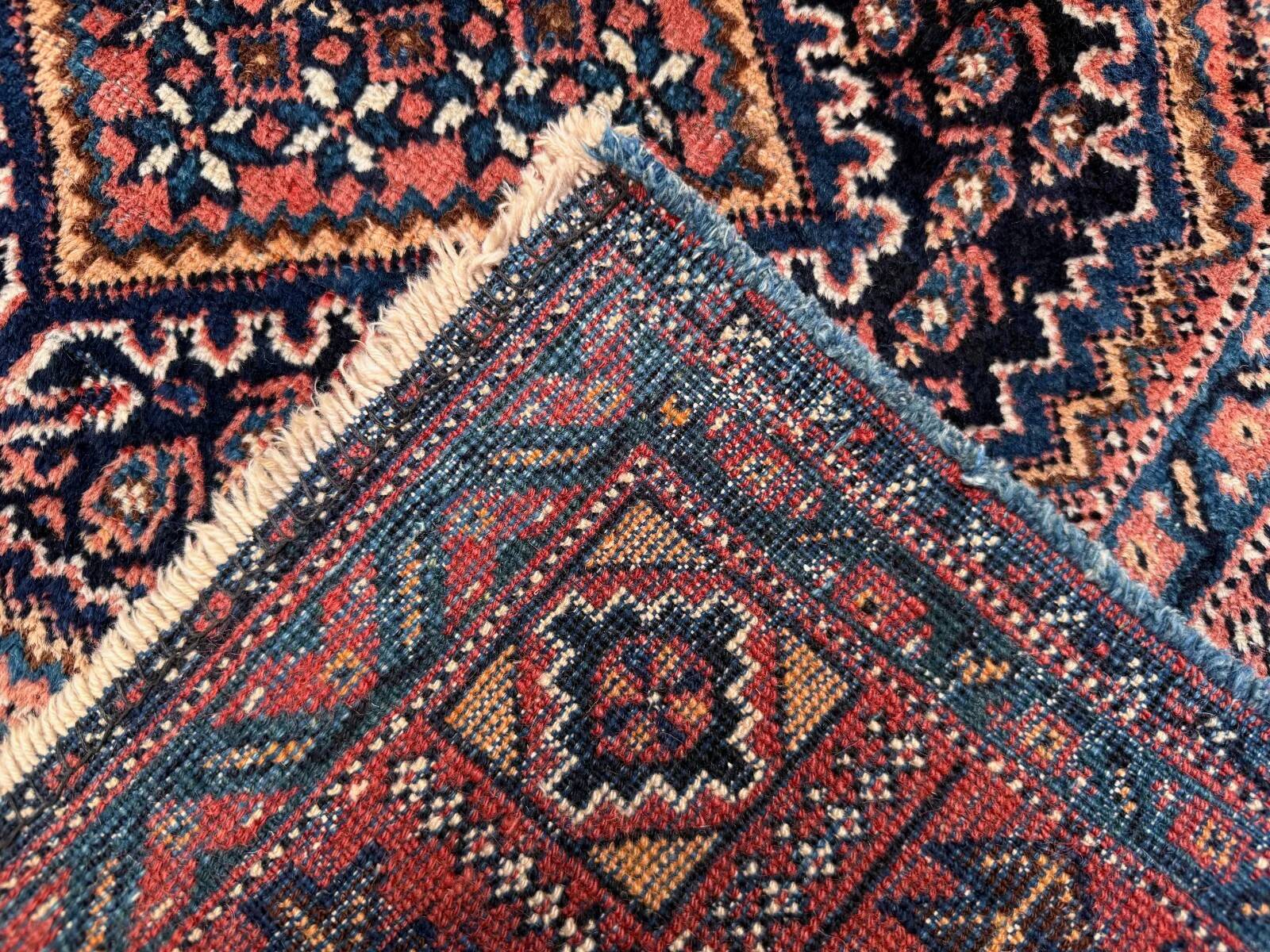 Vintage Kamseh rug 147x203 cm, medium, tribal oriental carpet 2542