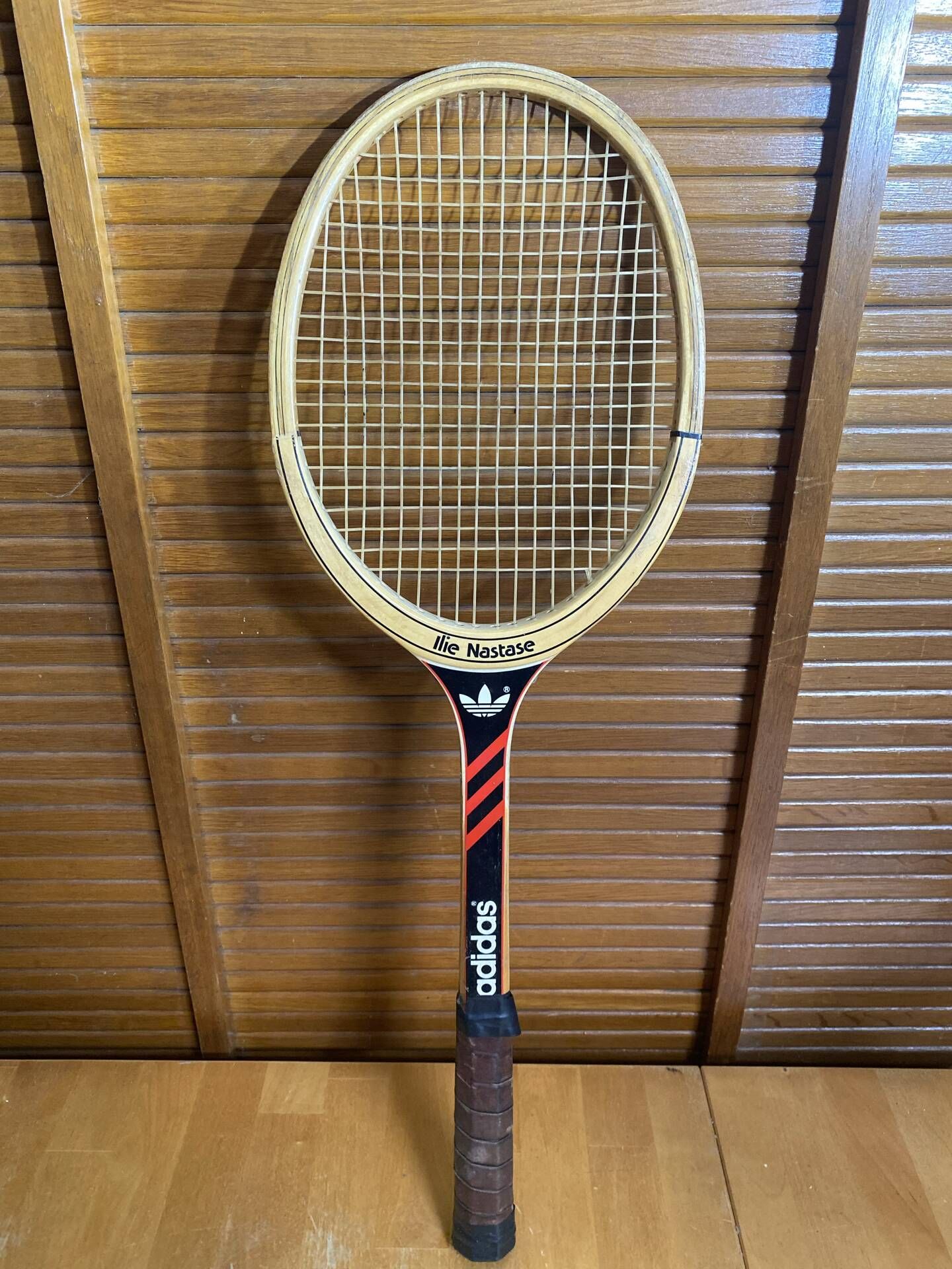 Vintage adidas tennis racket ilie năstase wood + black cover