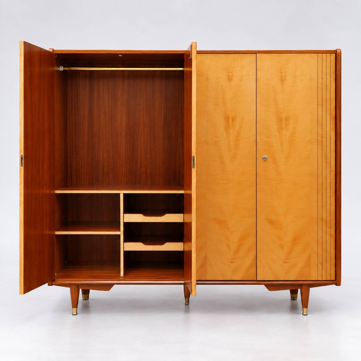 Vintage 4-door wardrobe / linen cabinet from the 1960s or 70s