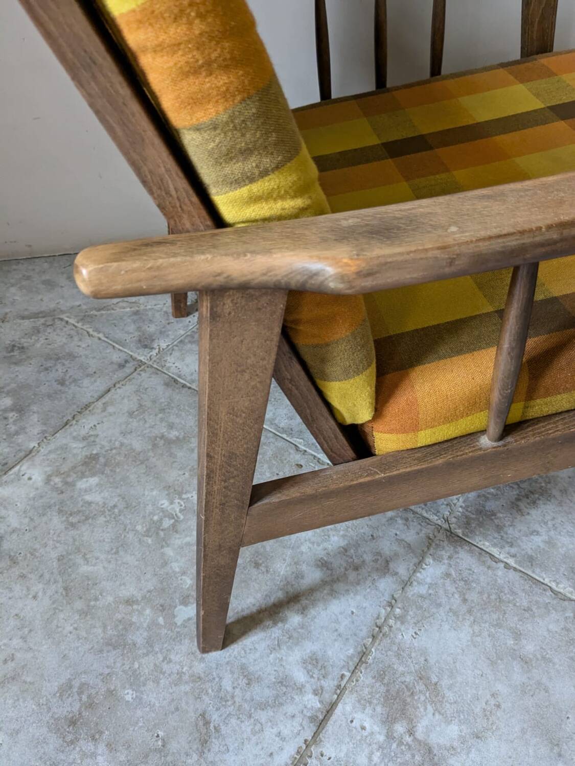 Pair of 60s Scandinavian-style armchairs by Stella