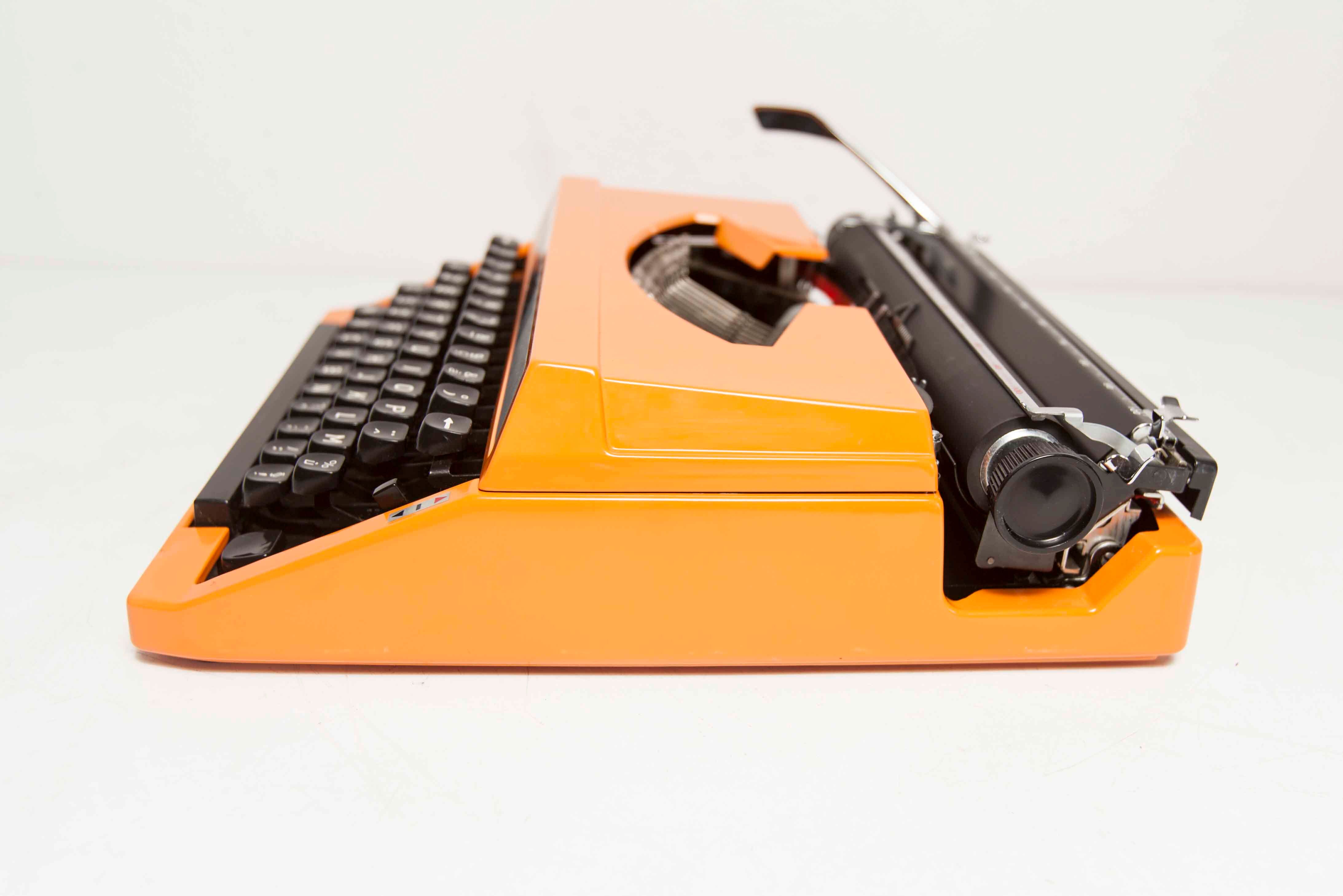 Revised Orange Silver Reed 100 Typewriter and New Ribbon 1977