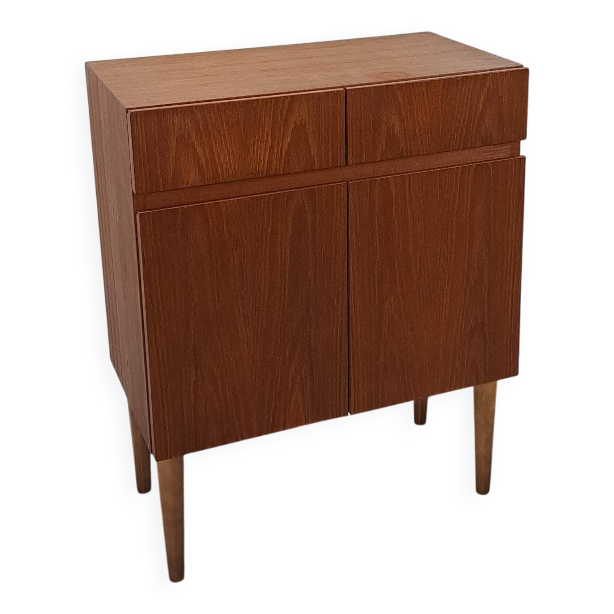 Teck plus fin kastje met lades, nr. 1