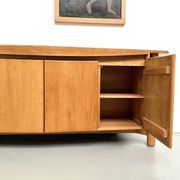 Curved enfilade Maison Regain in solid elm, 1970.