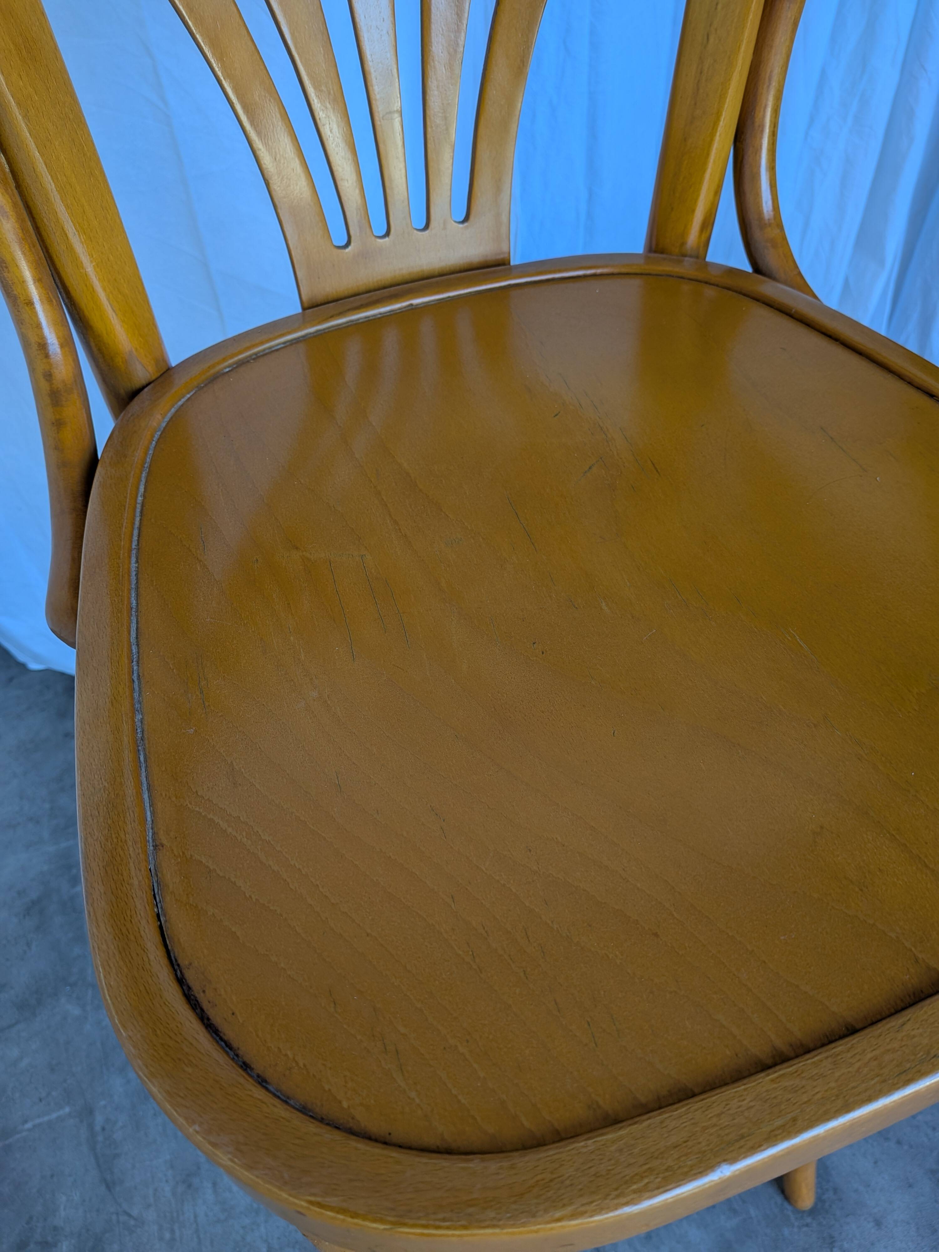 Vintage Bentwood Bar Chair with Armrests, Mid-Century Pub Stool Thonet styl