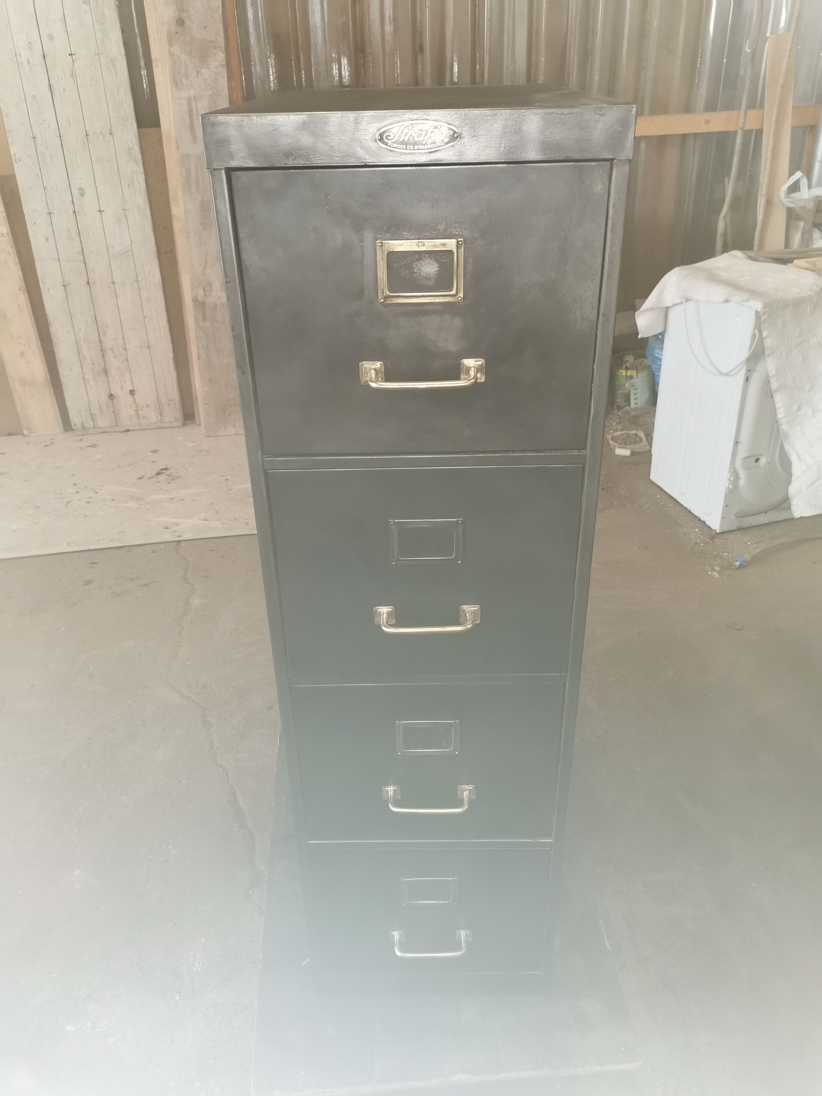 Industrial cabinet with strafor drawer