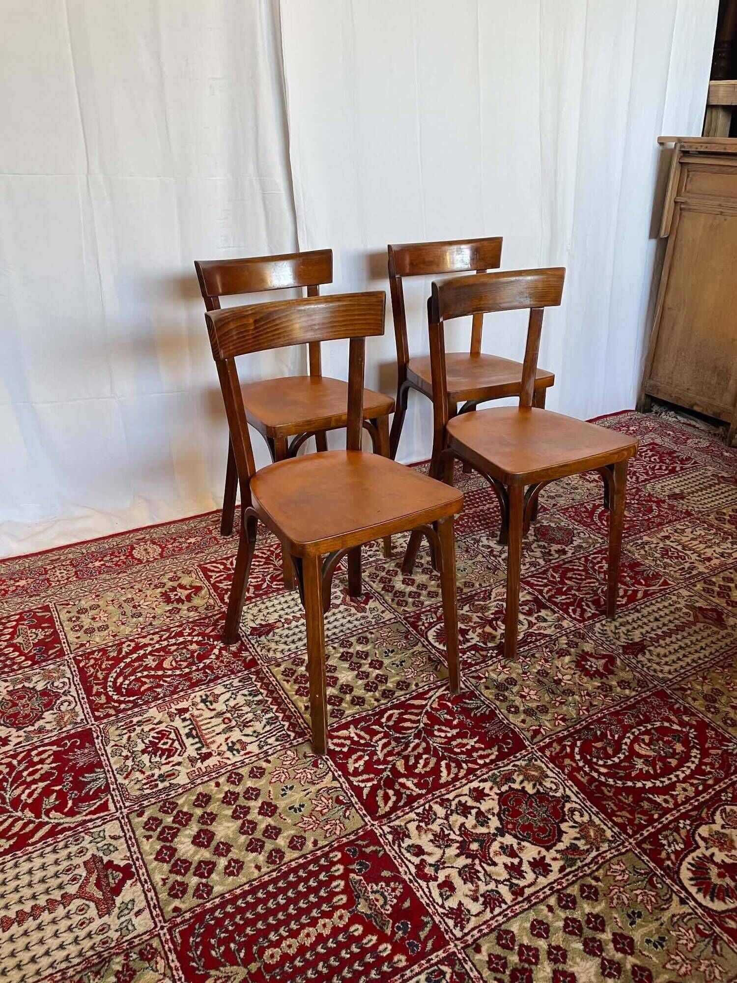 Set of 4 vintage Baumann wooden chairs – Bistro style