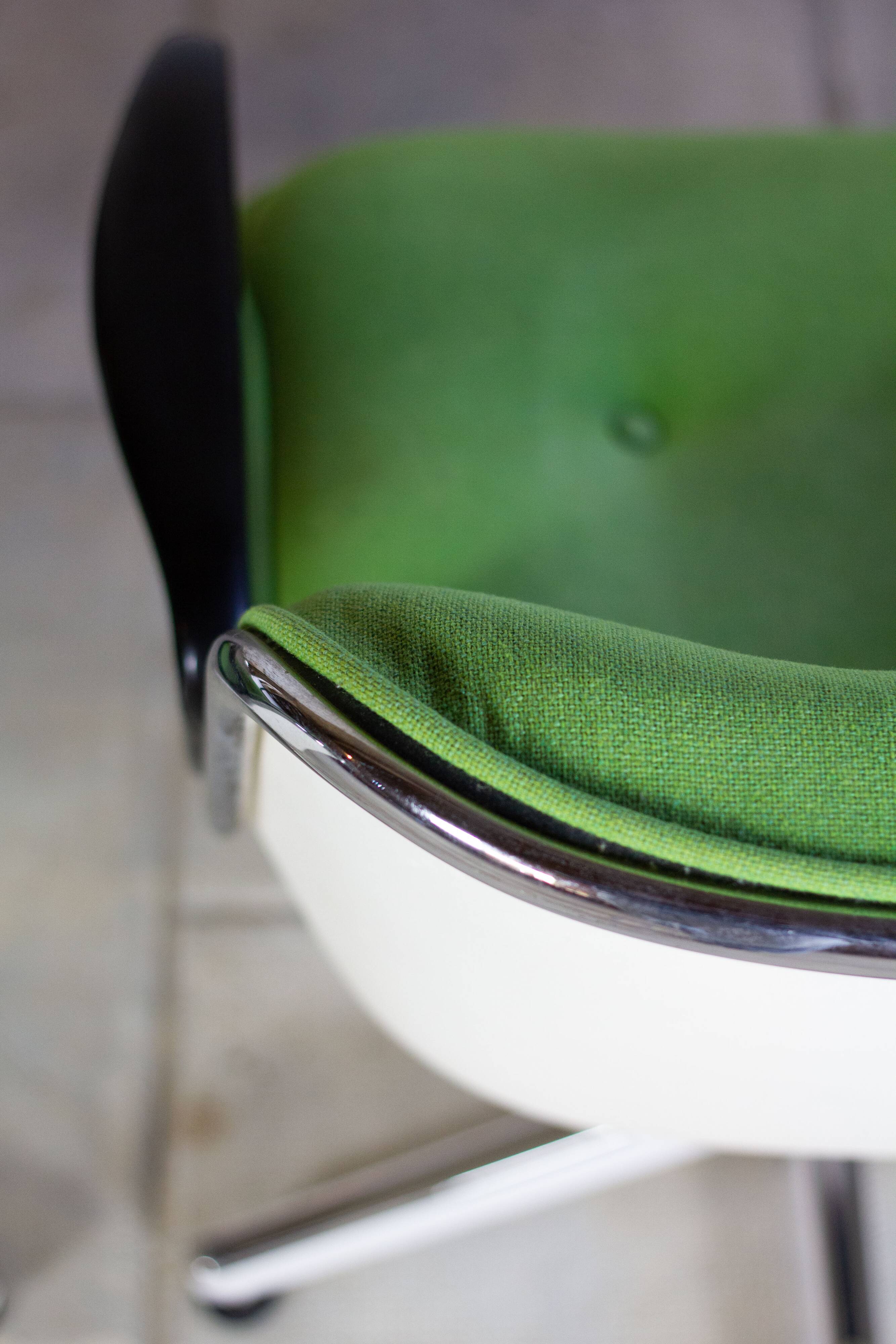 Green executive armchair by Charles Pollock for Knoll, 1960