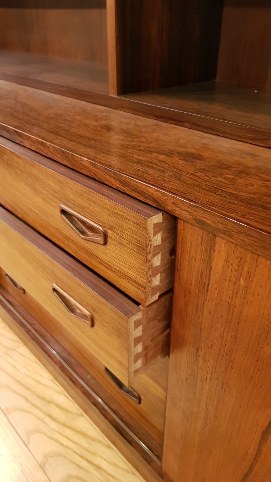 Scandinavian bookcase in 1960 rio rosewood