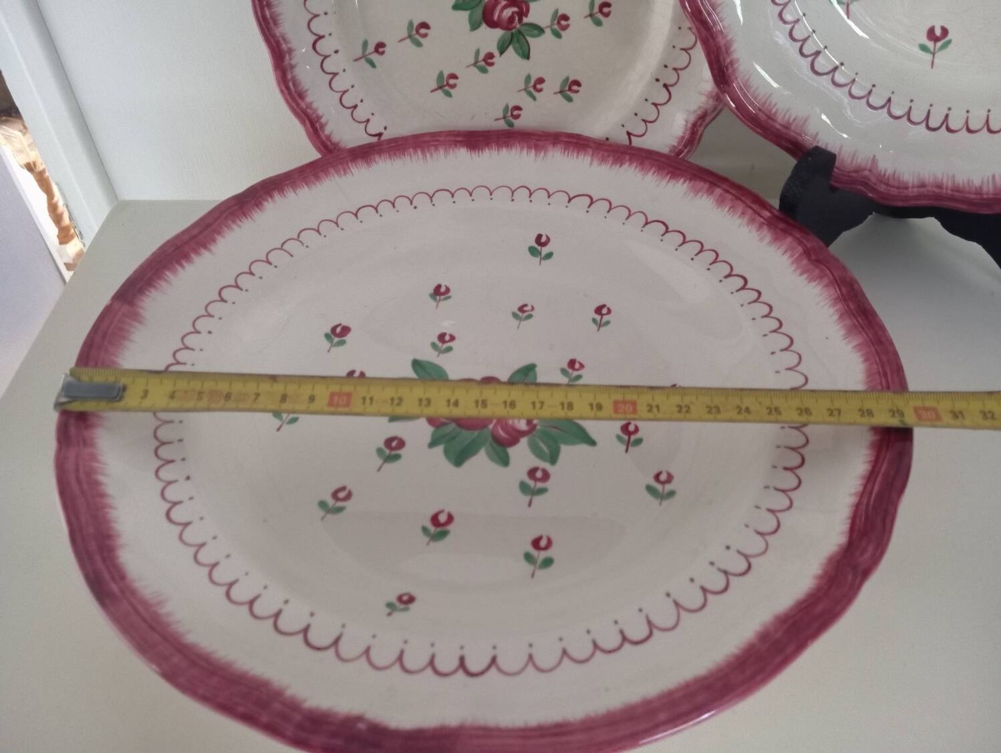 Trio of Longchamp plates/dishes 1930/40, country flowers