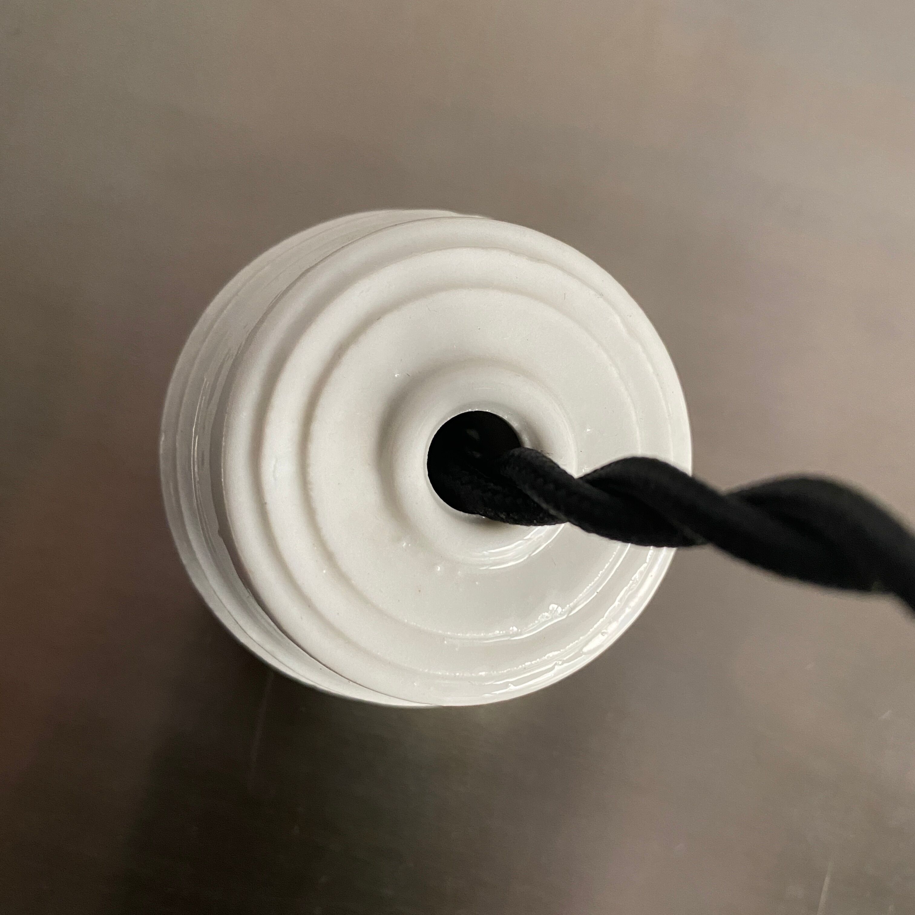 Lot 2 opaline hanging lamps