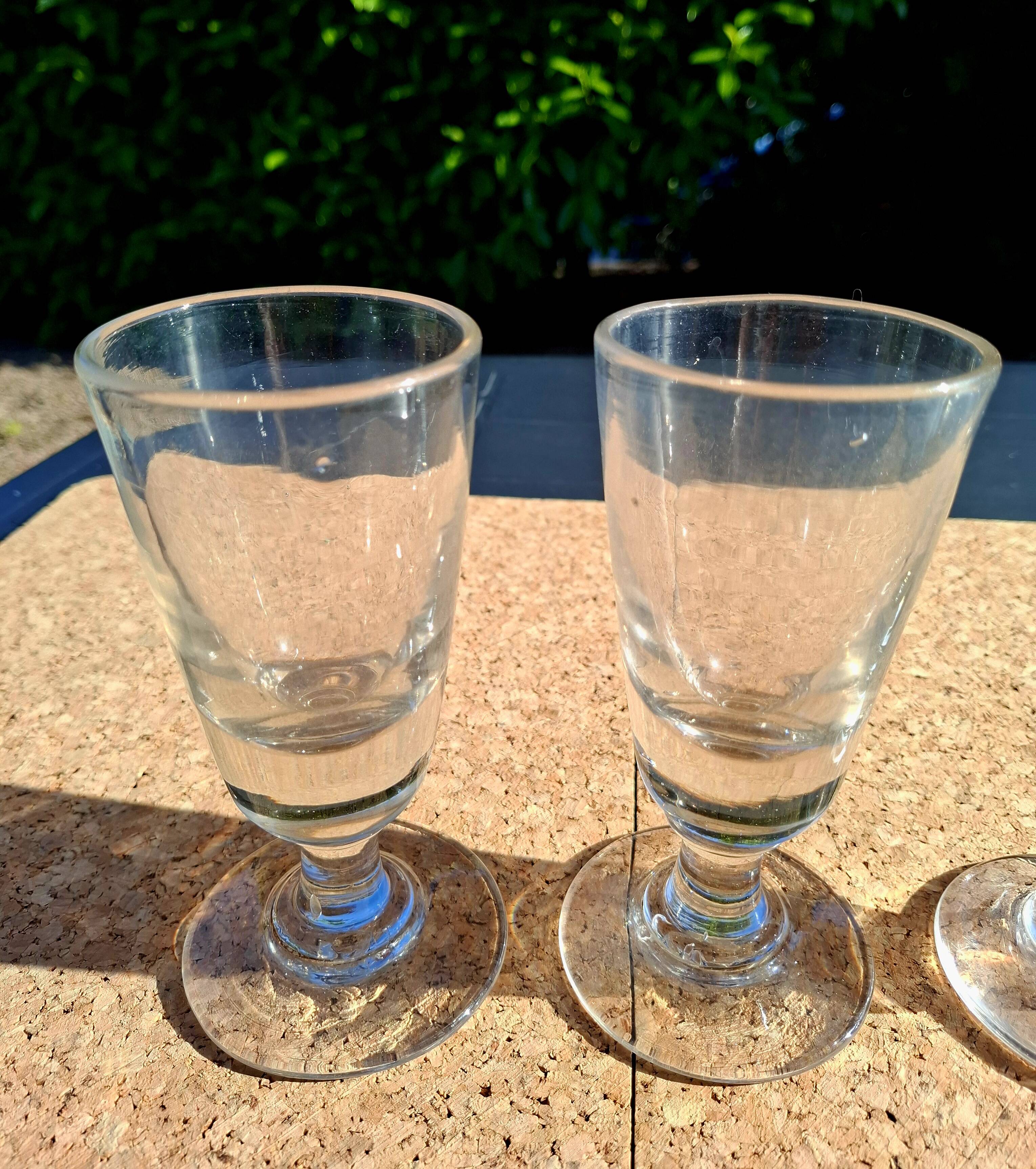 Four absinthe glasses ad 1/250418