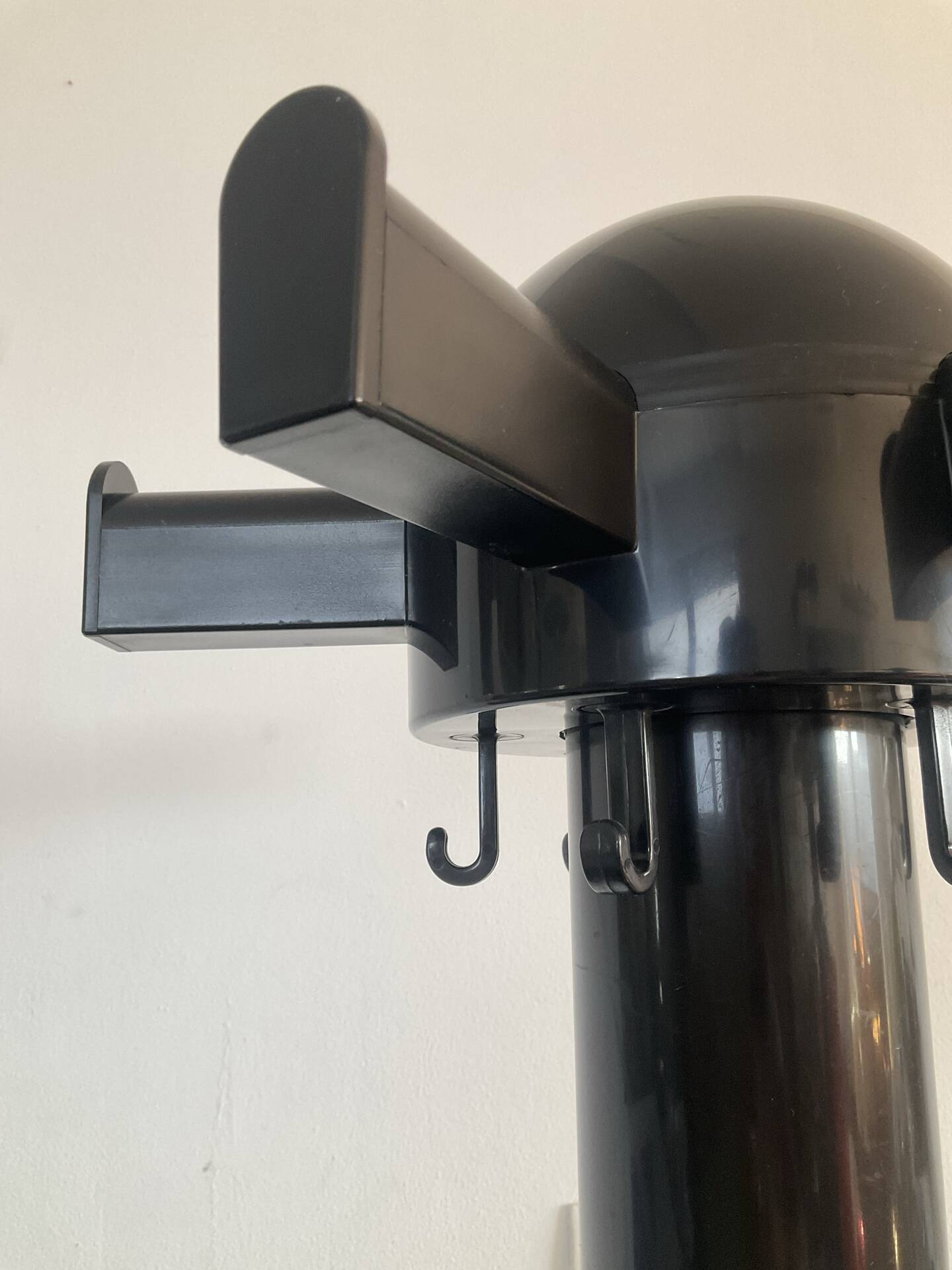 Paire de portemanteau Kartell « Centrokappa », années 70