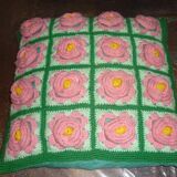 Coussin crochet vert rose jaune 40x40