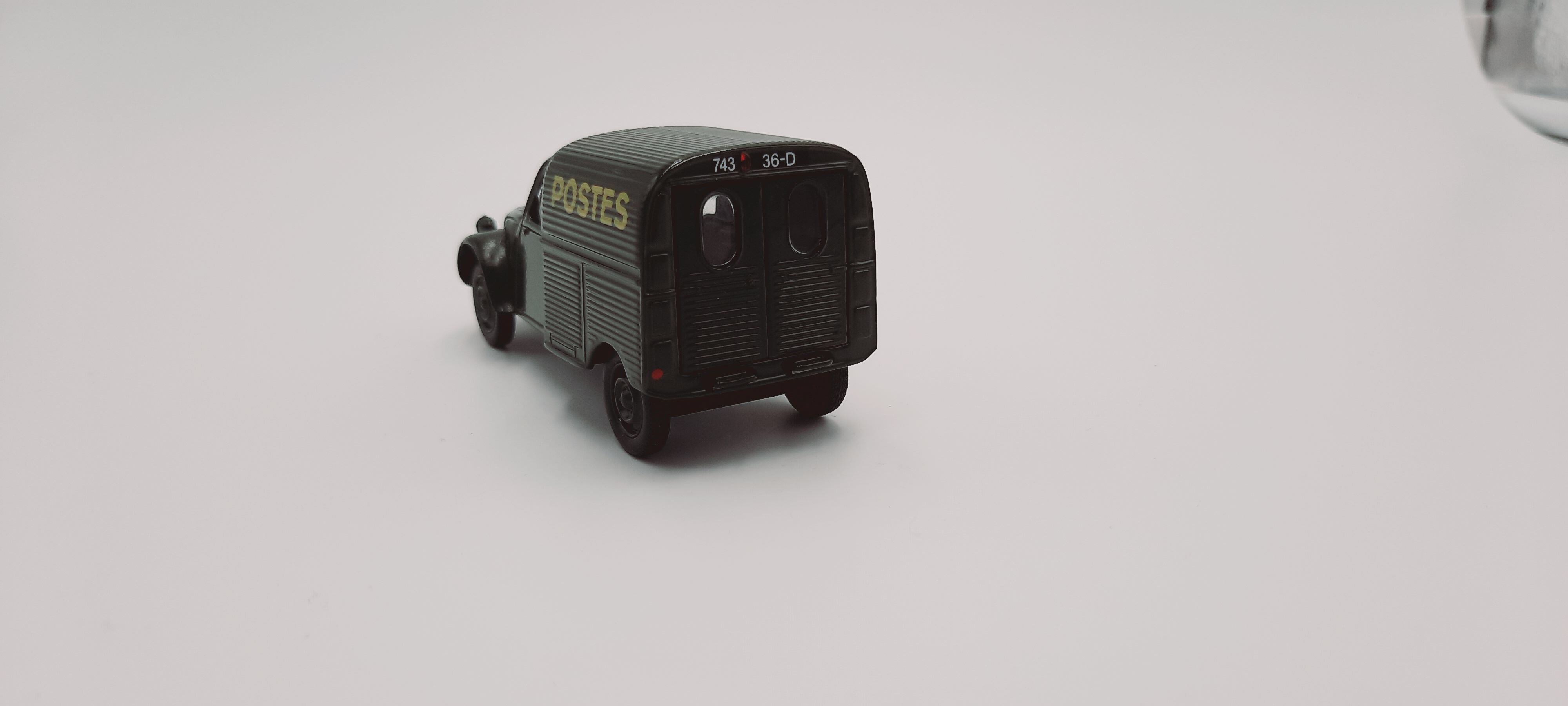 Citroën 2 CV AU 1/43rd La Poste