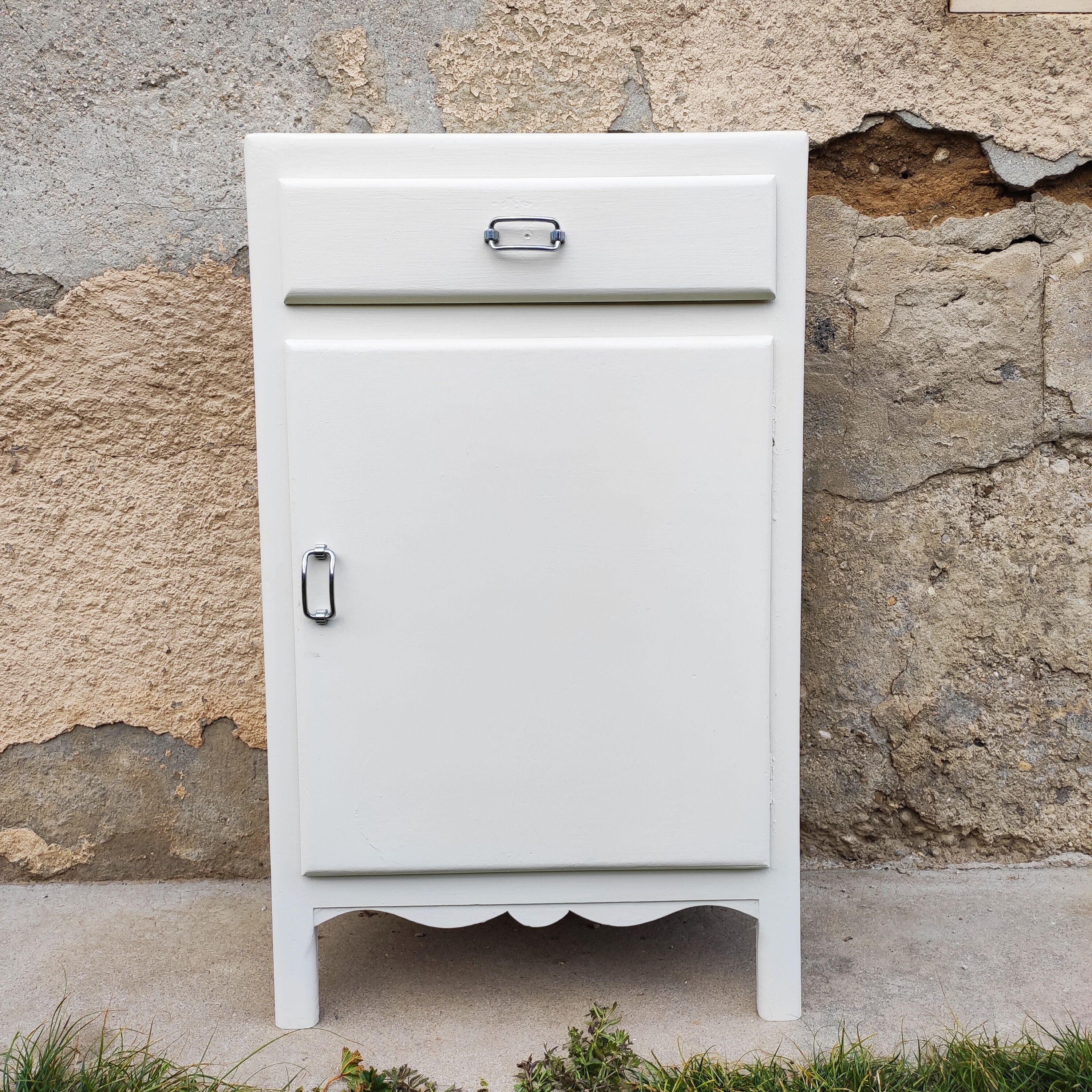 Parisian antique jam buffet