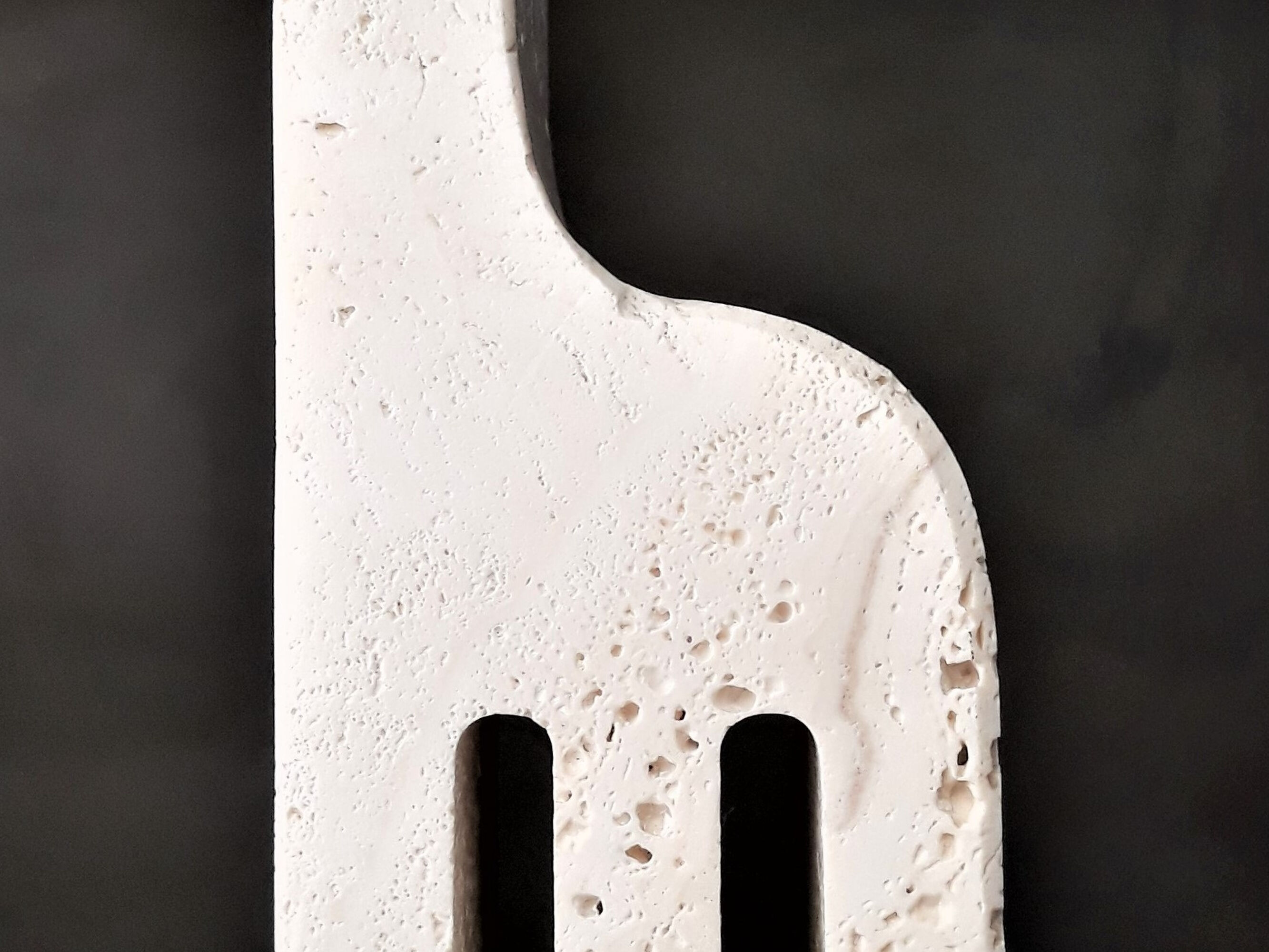 Pair of travertine bookends Fratelli Mannelli, 1970