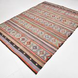 Traditional Oriental Carpet, Turkish Kilim Rug, 174x236 Cm