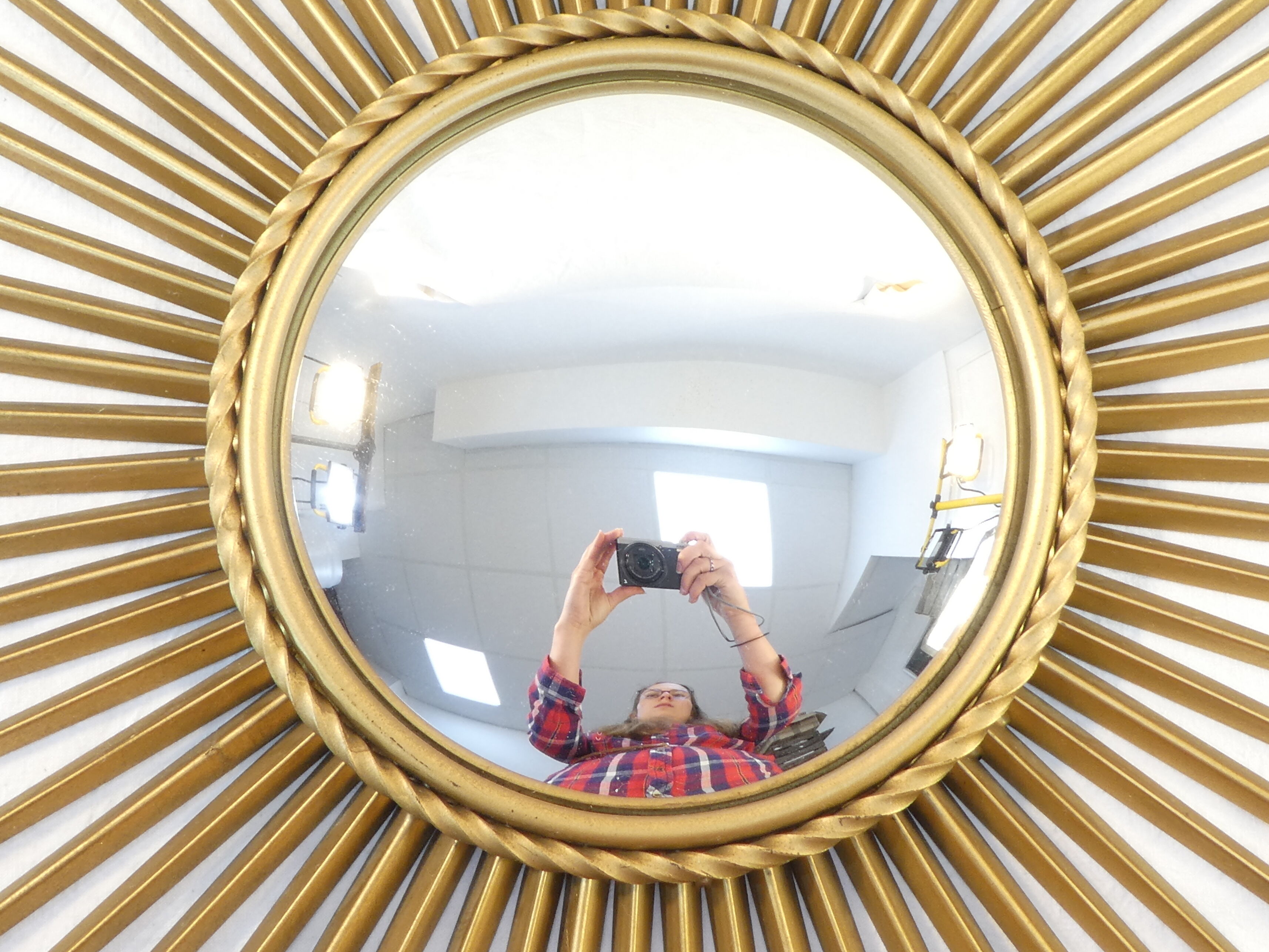 Metal sun mirror Chaty Vallauris