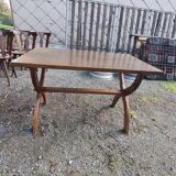 Chain wood dining table