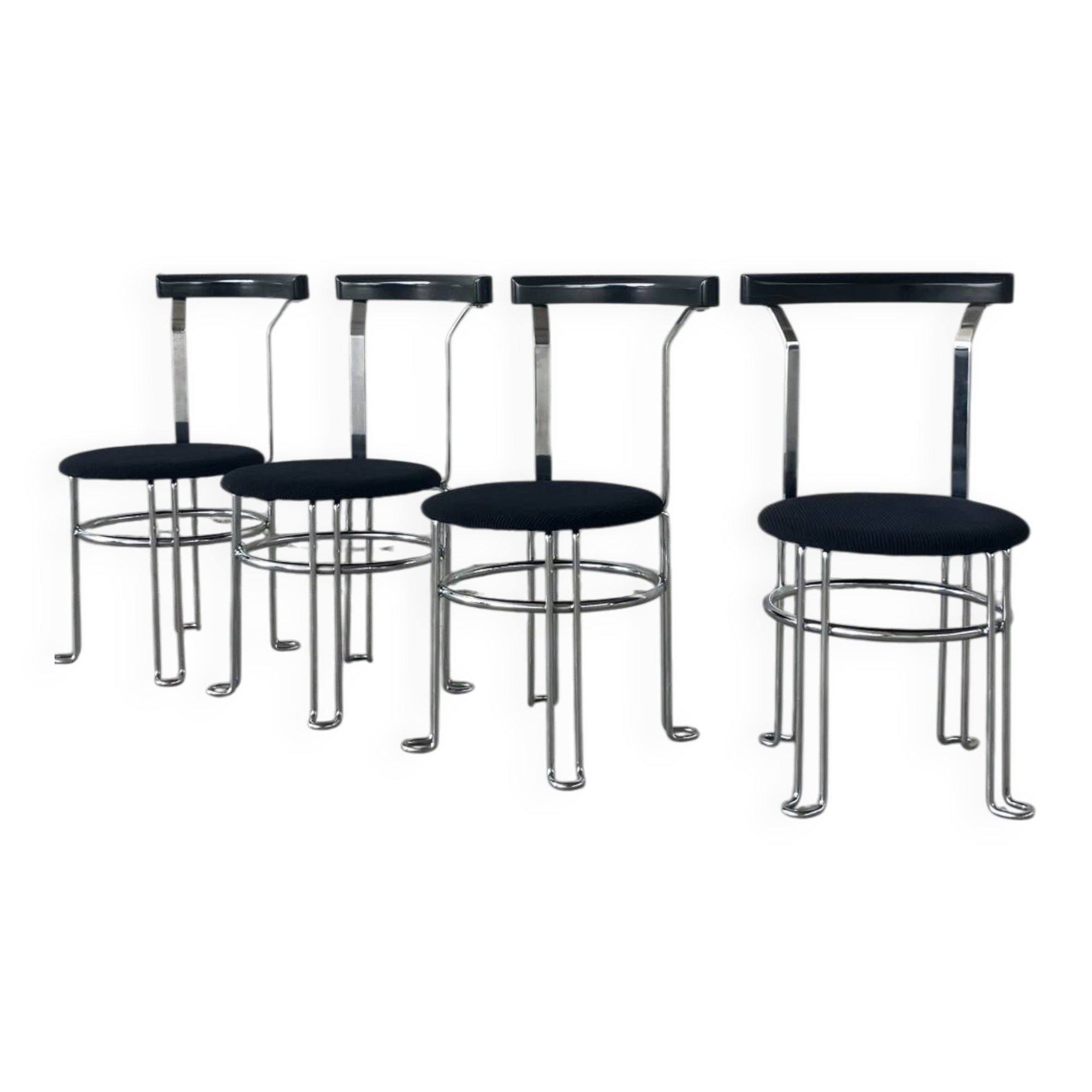 4 chaises postmodernes, 1980