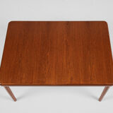 Midcentury Danish extendable dining table in teak 1960s - rounded corners and butterfly extension