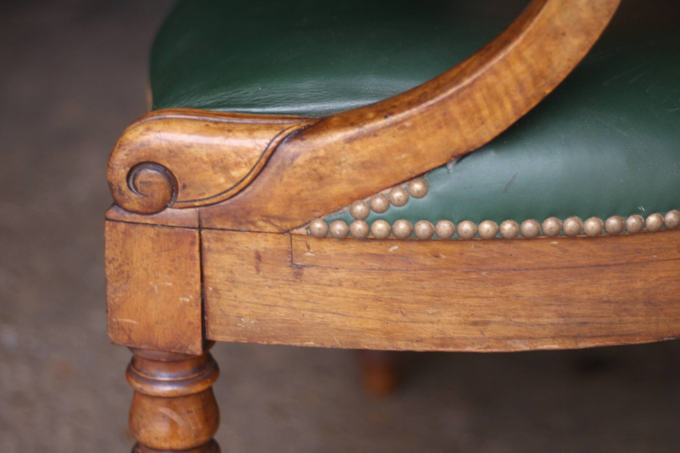 Restoration chair of the national collections. Stamped.