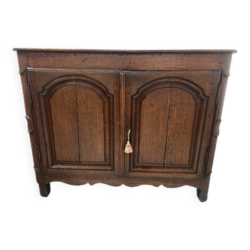 Two-door buffet in solid oak, Louis XIV style, 18th century.