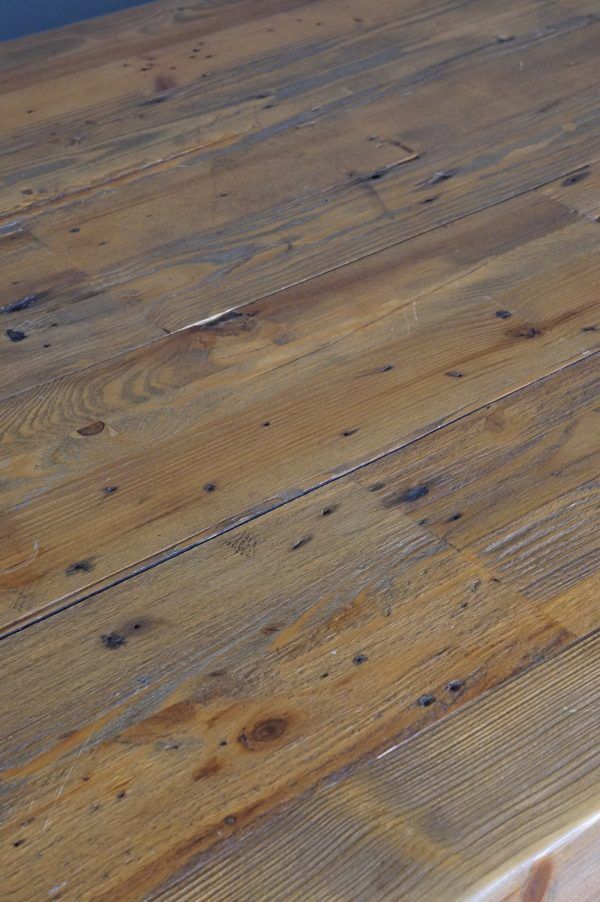 Robust speaking monastery table