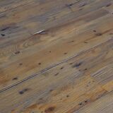 Robust speaking monastery table