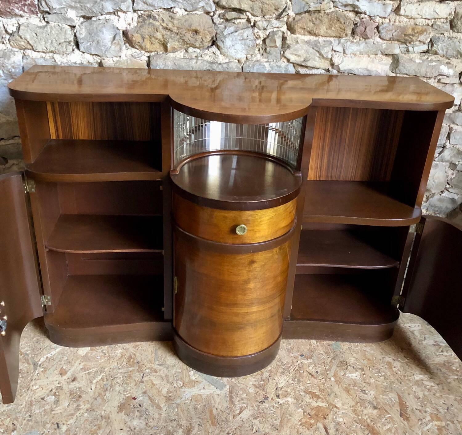 Art deco bar furniture
