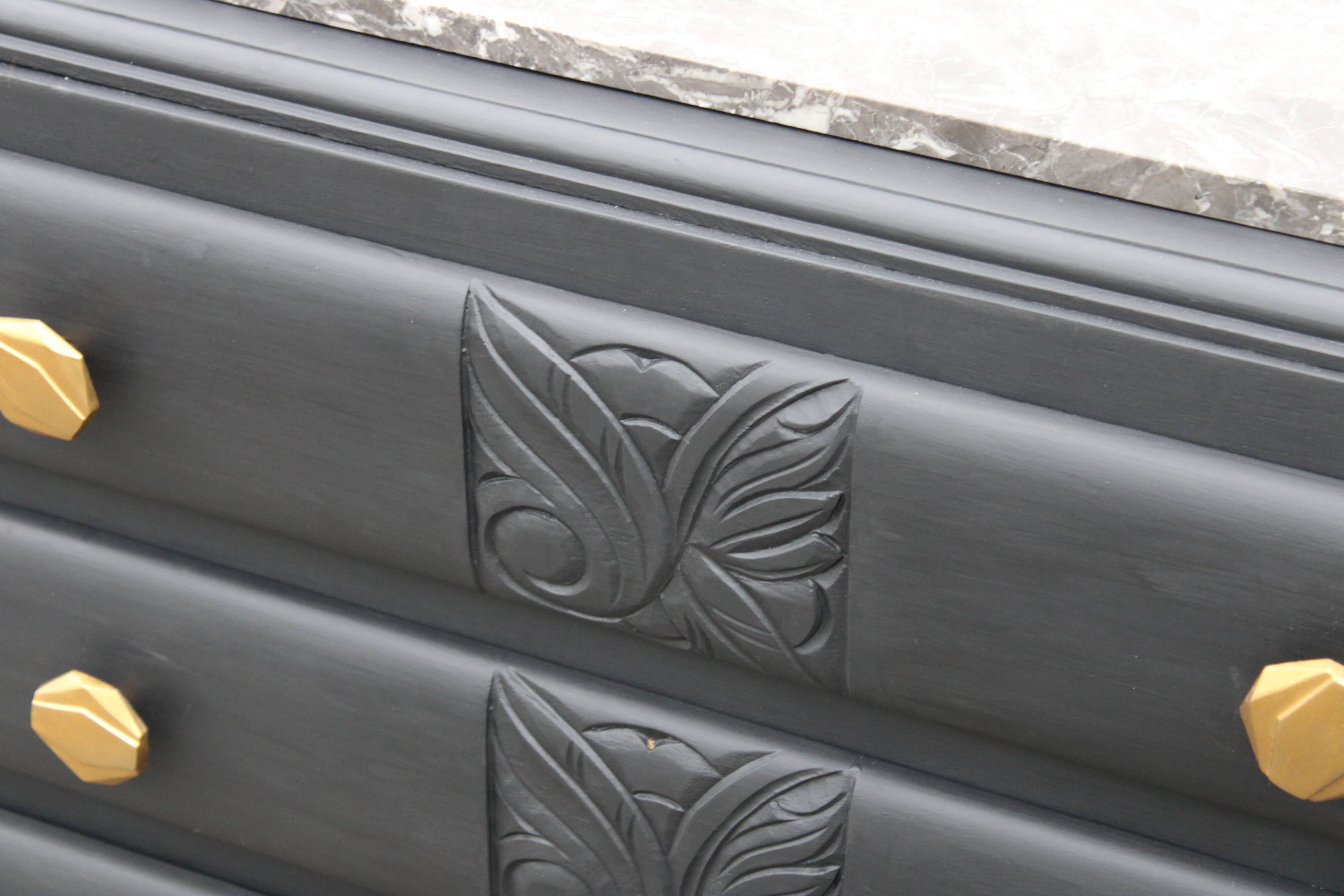 Art Deco chest of drawers