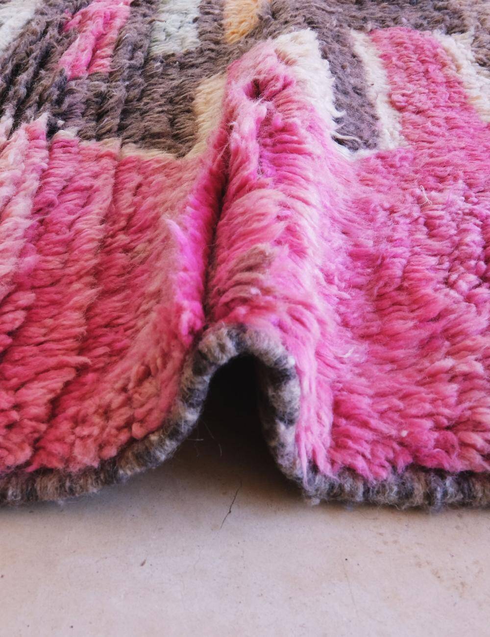Fuchia Pink Rug - 249 x 158 cm