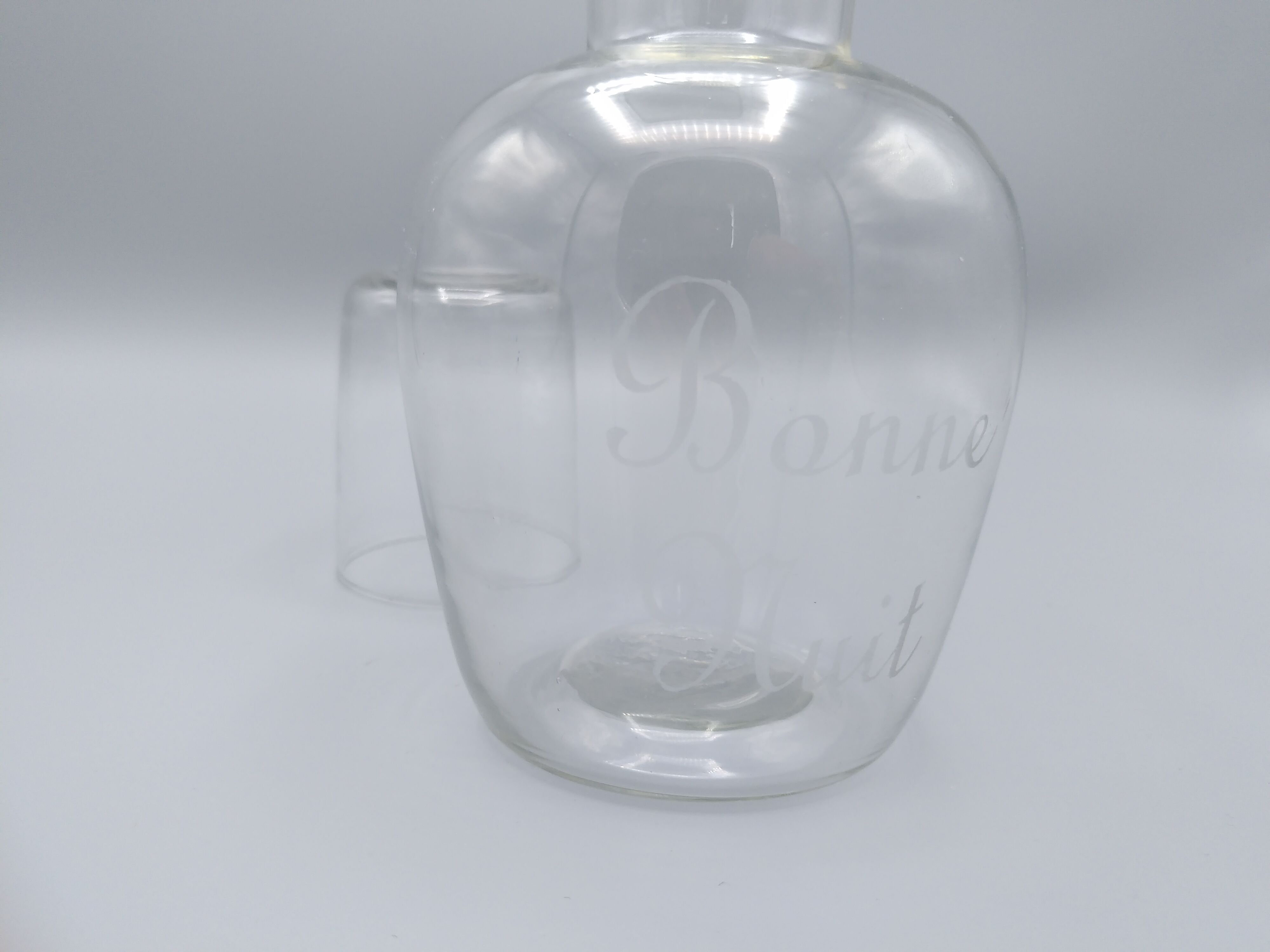 Night carafe engraved 'Good night' and its glass
