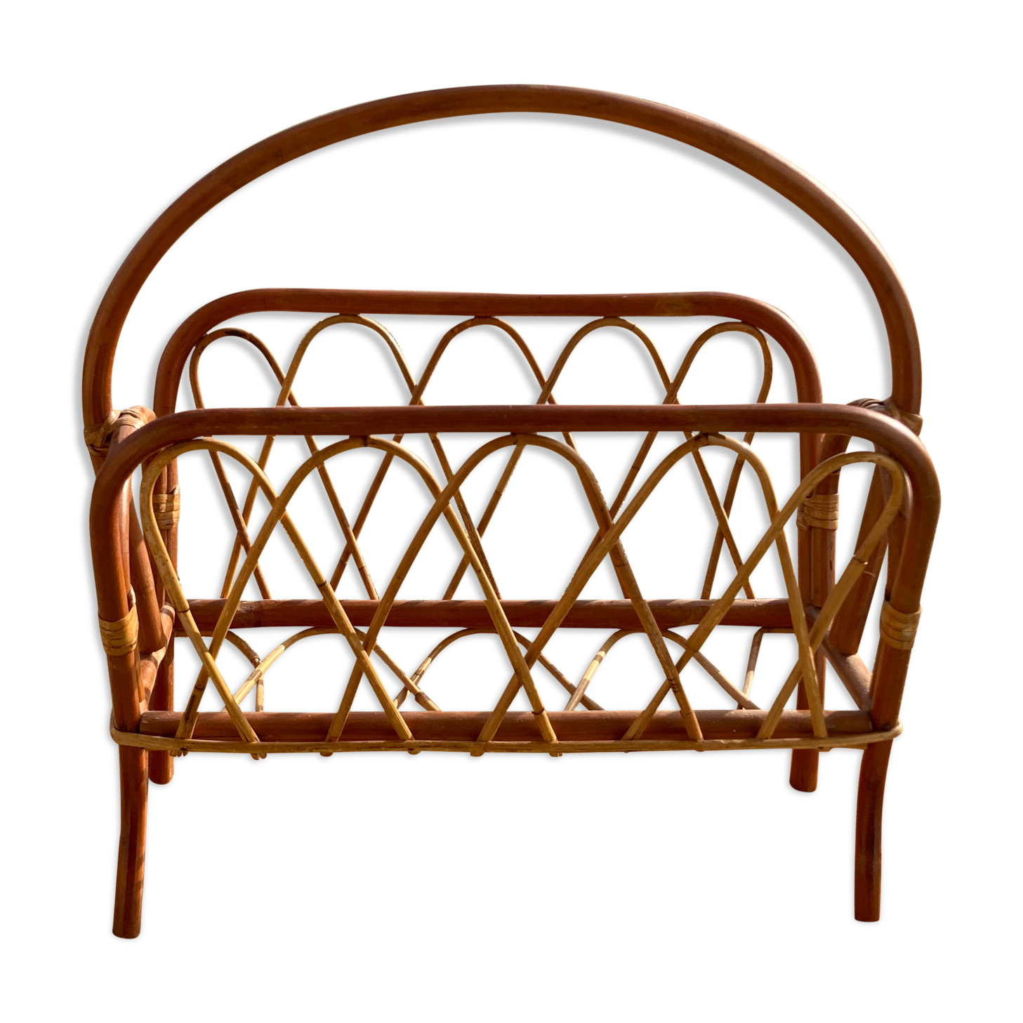 Rattan magazine door