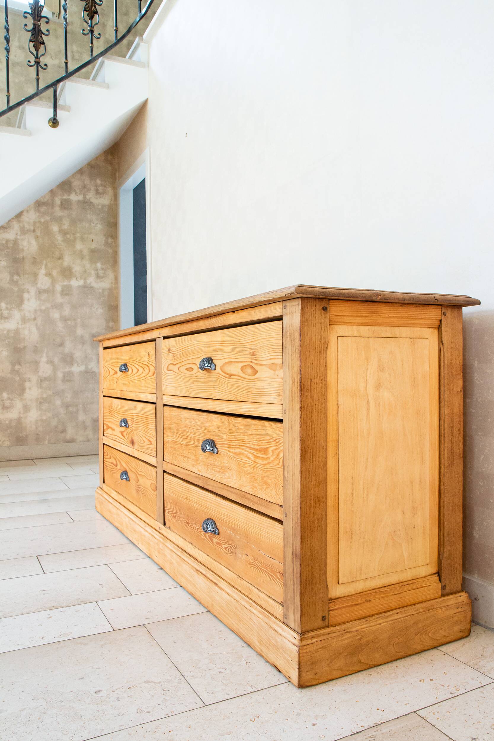 Trading counter early 20th