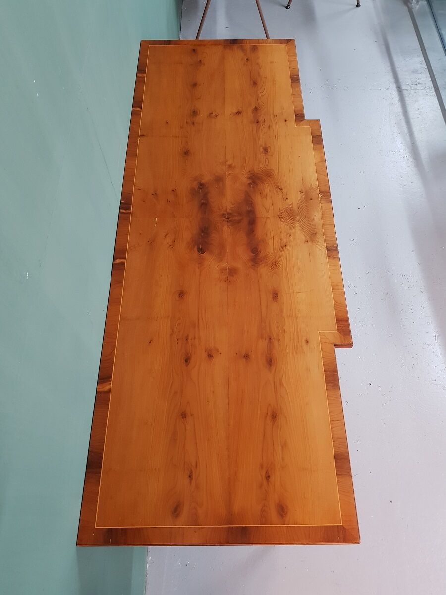 Classic english Taxus veneer wall table