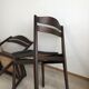 Paire de chaises danoises des années 60 en teck et skaï noir