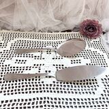 Set of two cutting shovels for cakes, tarts and sweets