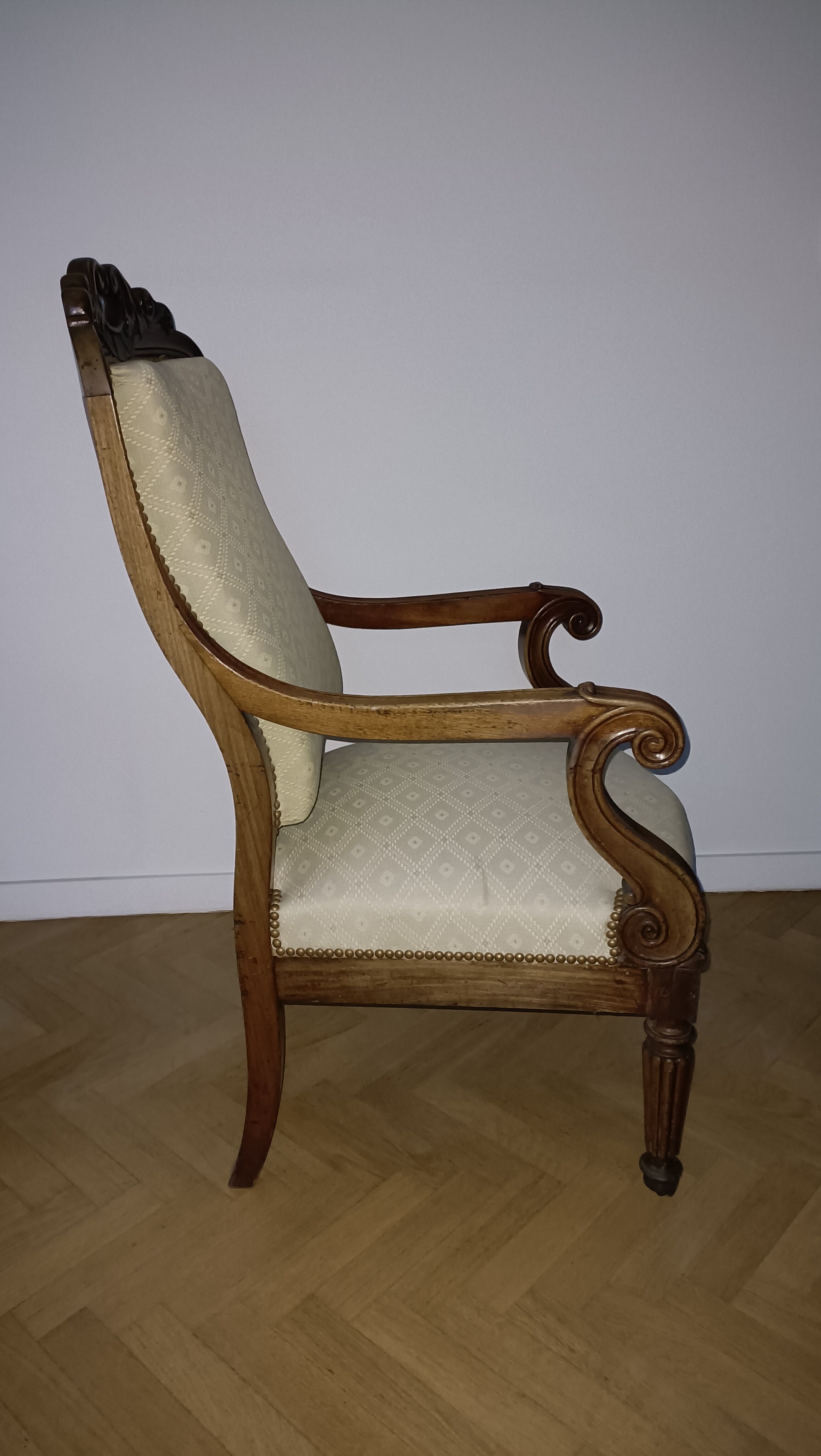 Mahogany armchair 19th
