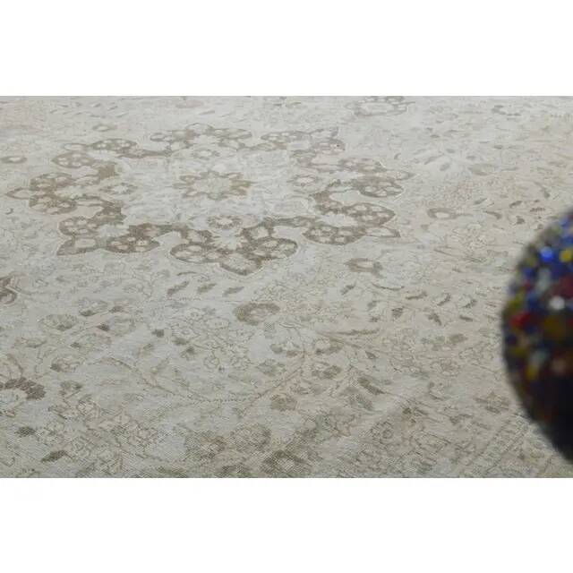 1960s Persian Handmade Wool Cotton Beige Oversized Area Rug 292x381