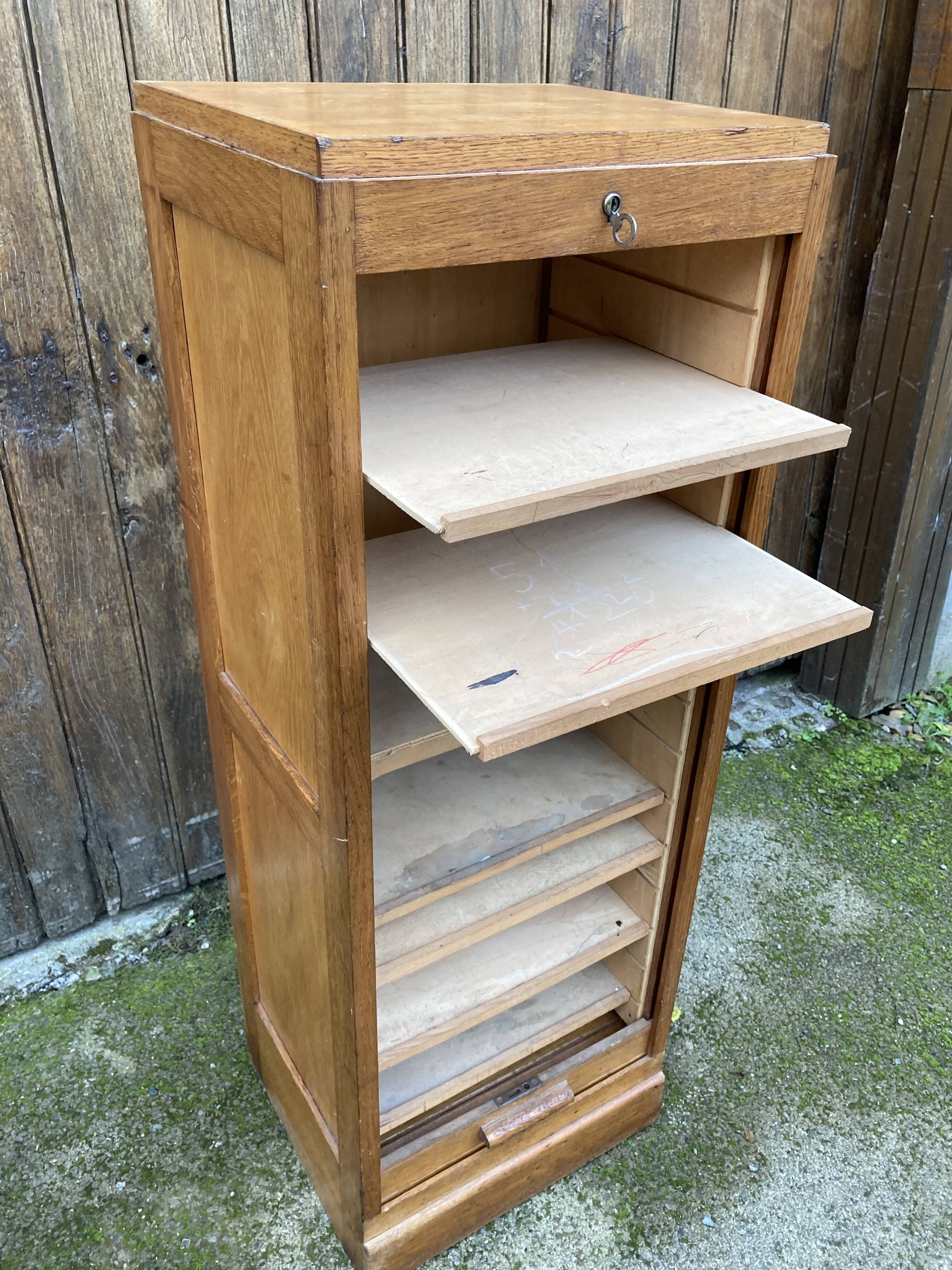 Vintage curtain binder