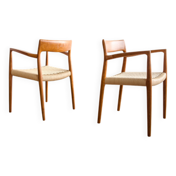 Paire de chaises de salle à manger modèle 57 par Niels O. Møller en teck