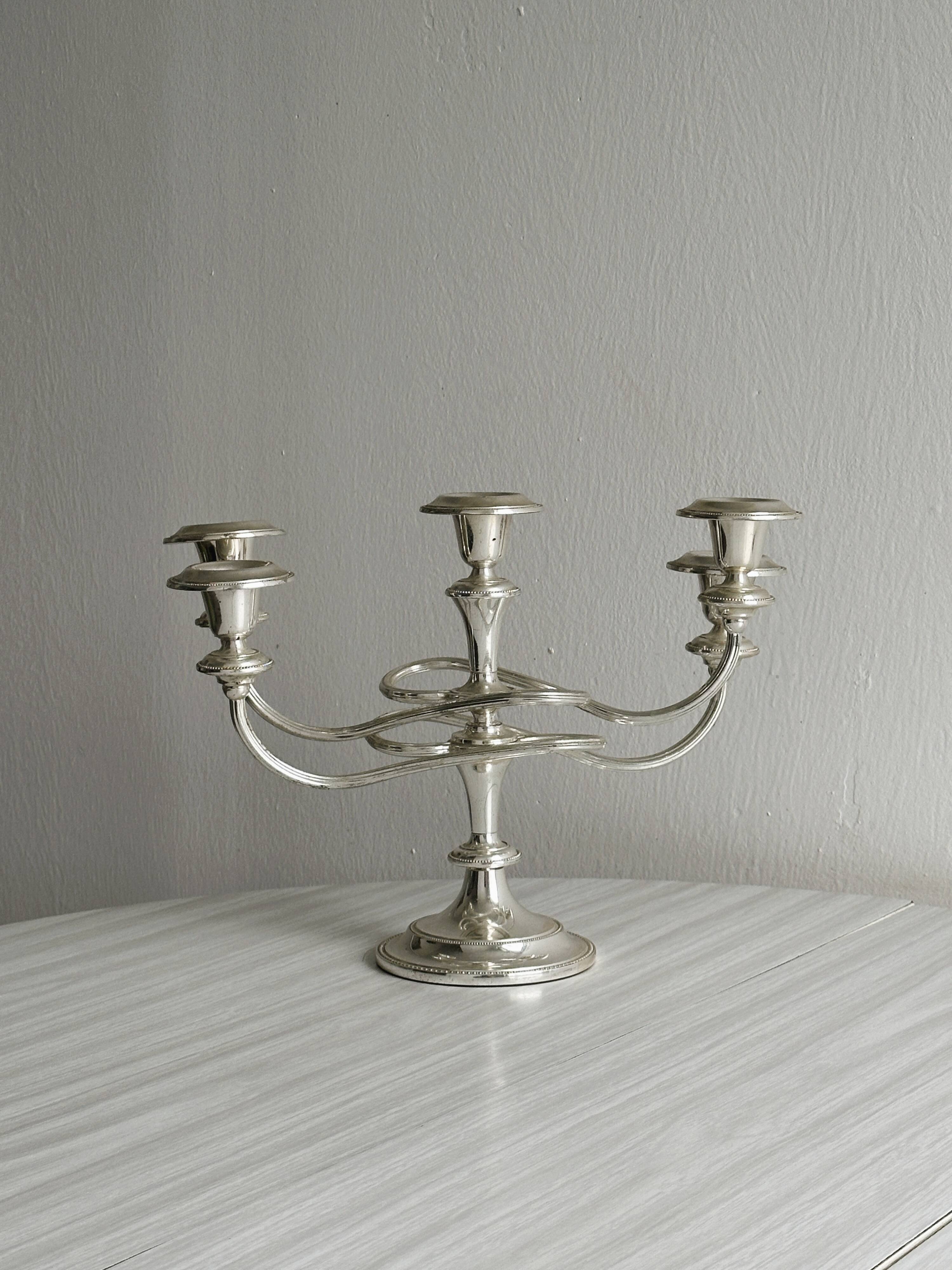 Metal candlestick candle holder
