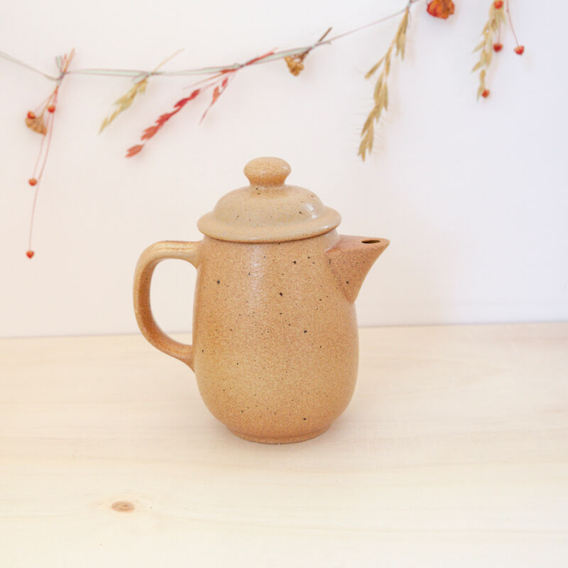 light sandstone teapot