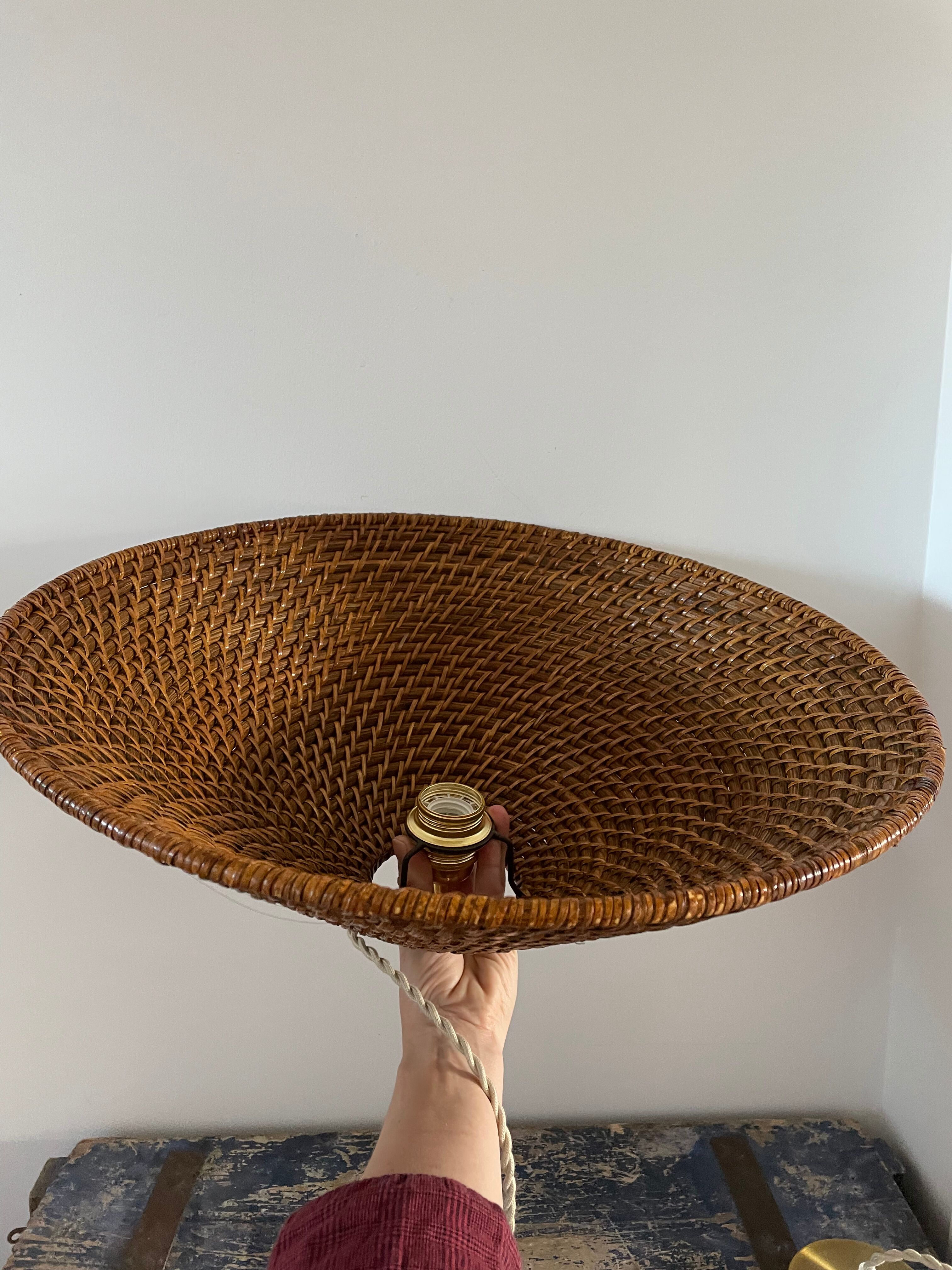 Large rattan suspension